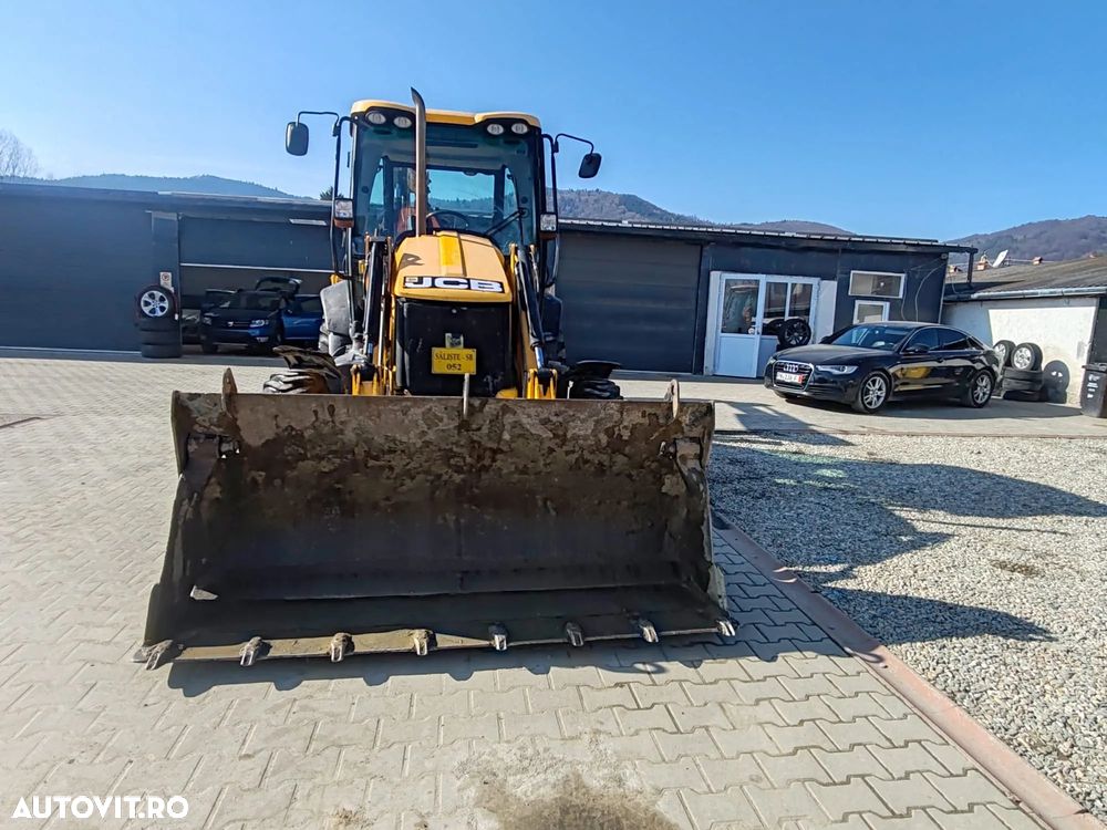JCB 3CX - 9