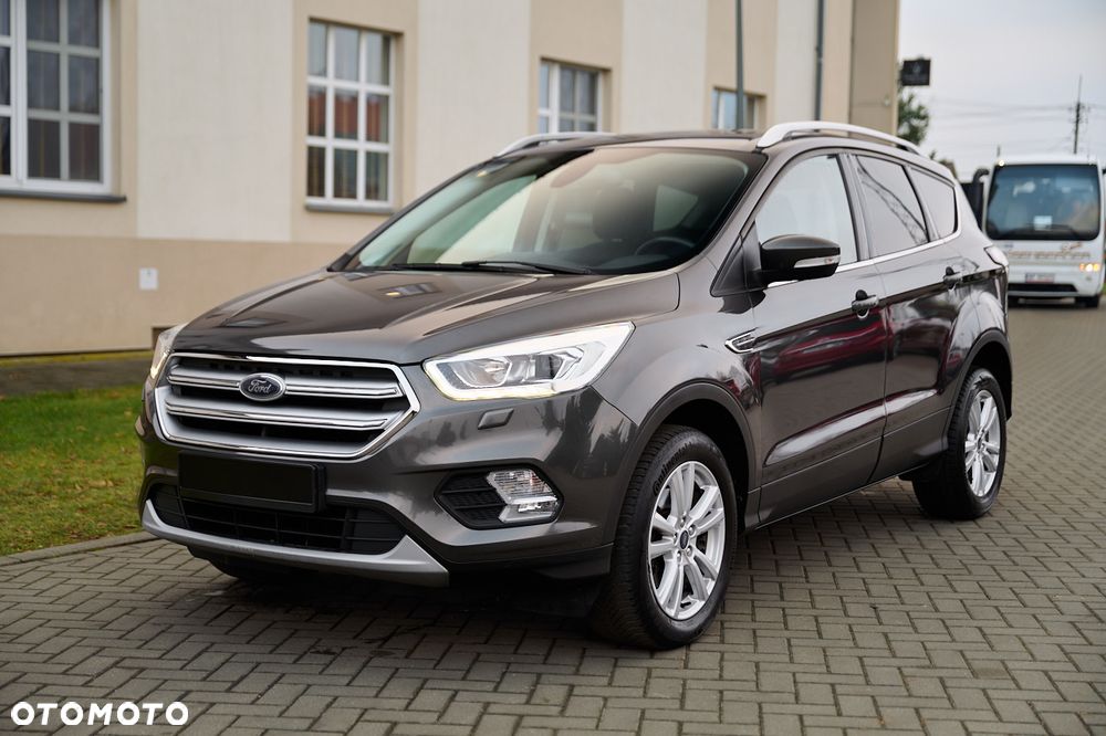 Ford Kuga 1.5 EcoBoost 2x4 Titanium - 5