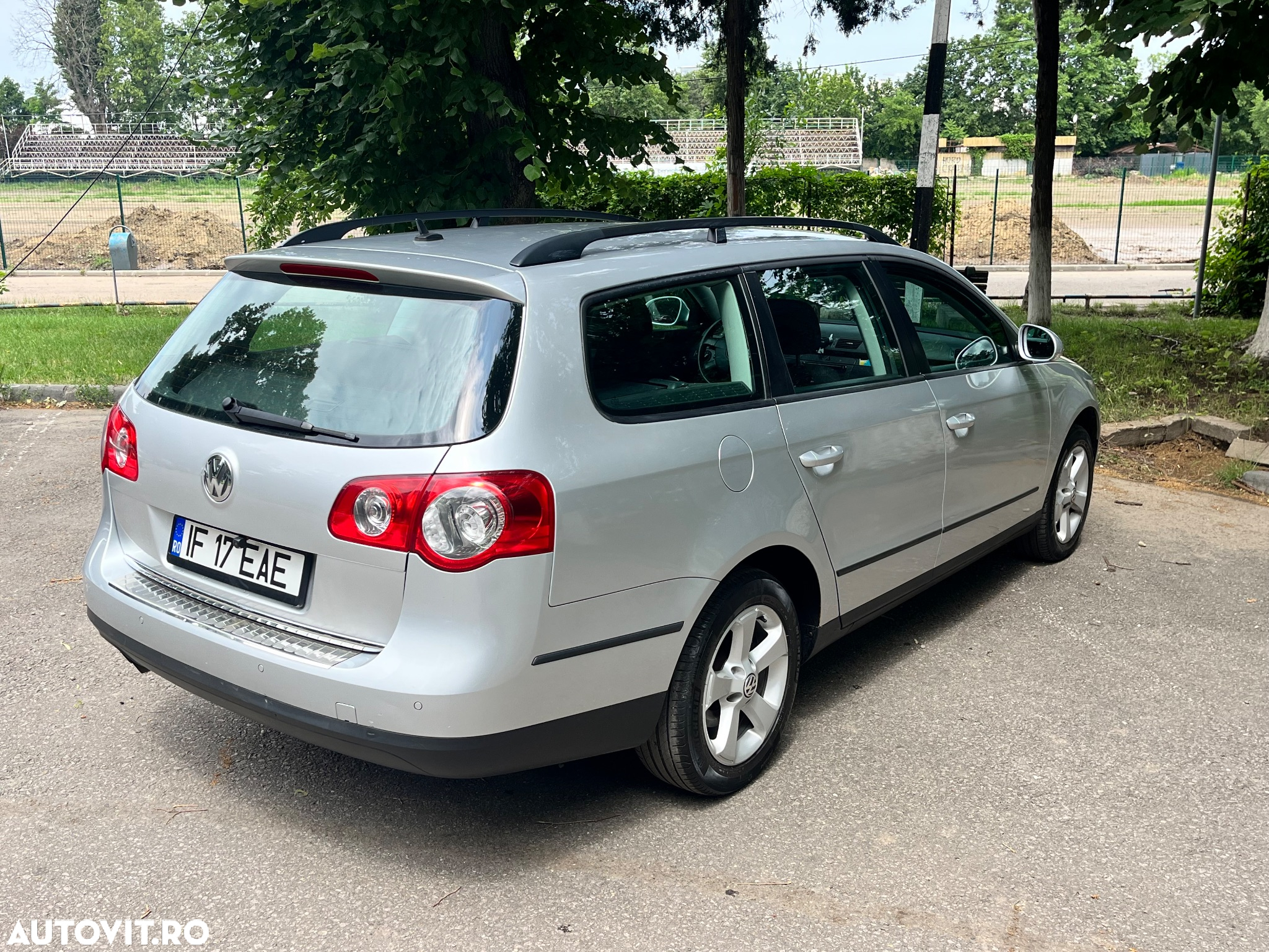 Volkswagen Passat Variant 2.0 TDI DPF DSG Trendline - 8