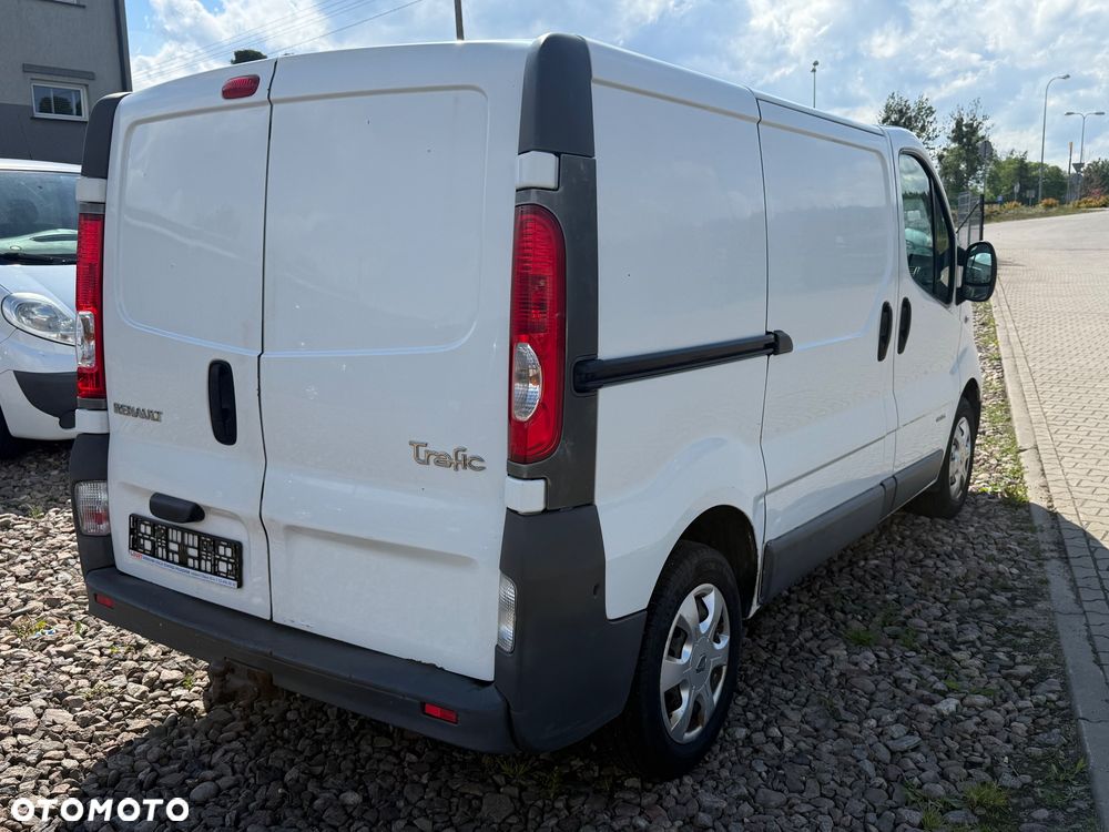 Renault Trafic 2.0dci 115KM sprowadzony bezwypadkowy - 3