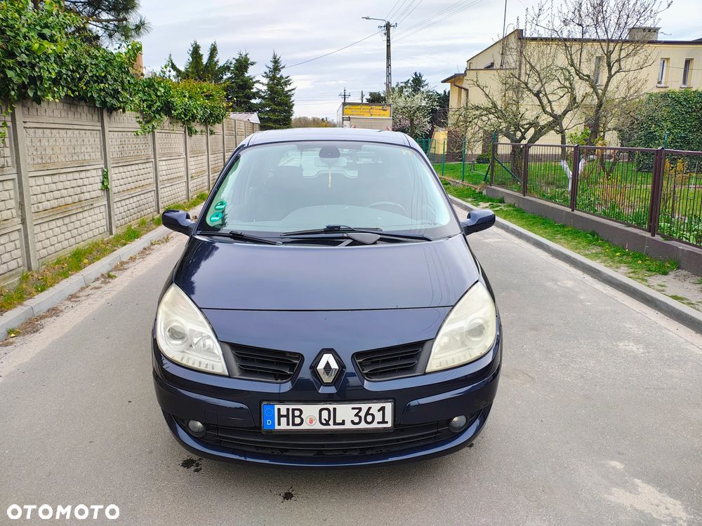 Renault Scenic 1.9 dCi FAP Avantage - 2