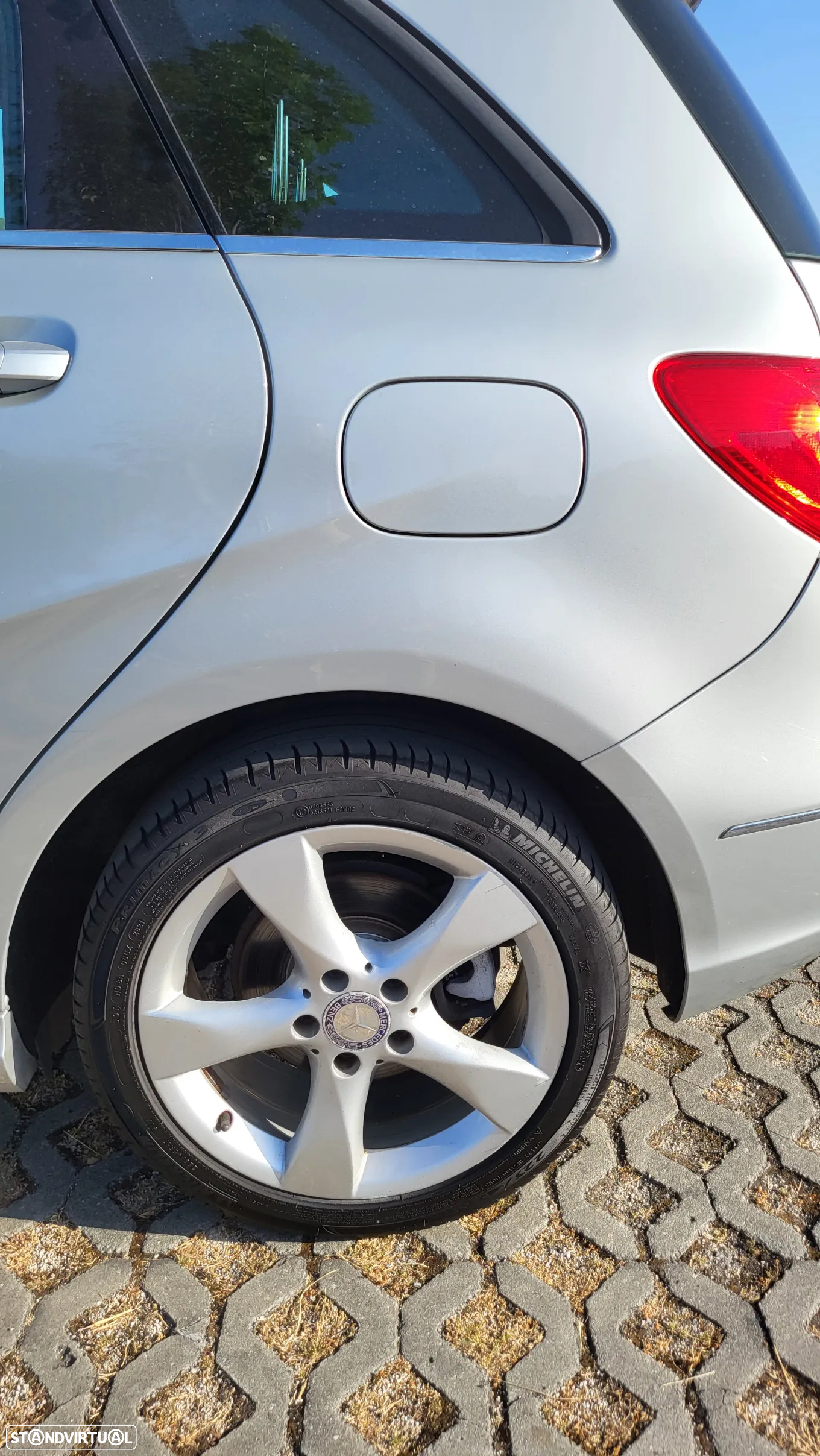 Mercedes-Benz B 180 - 22