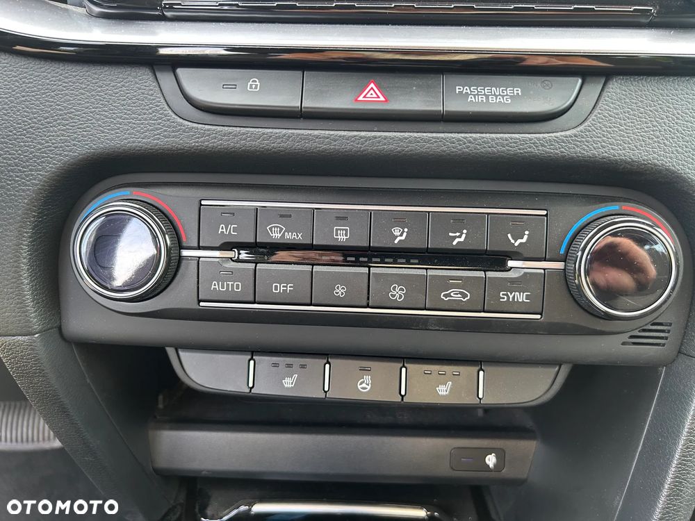 Kia Ceed - 30