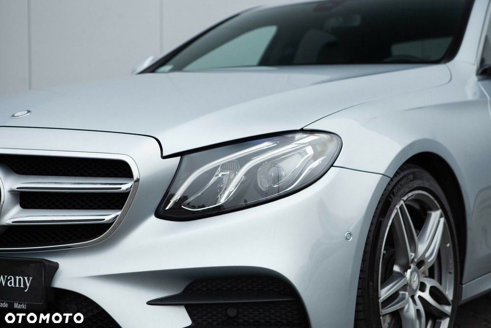 Mercedes-Benz Klasa E 220 d 9G-TRONIC - 3