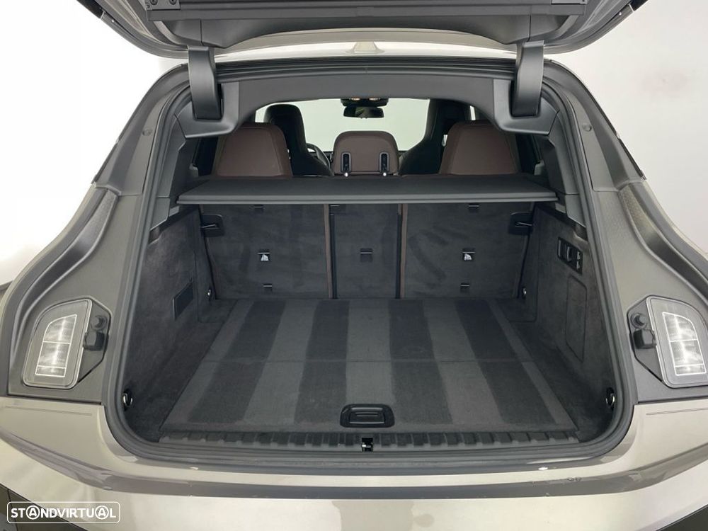 BMW iX xDrive 40 - 13