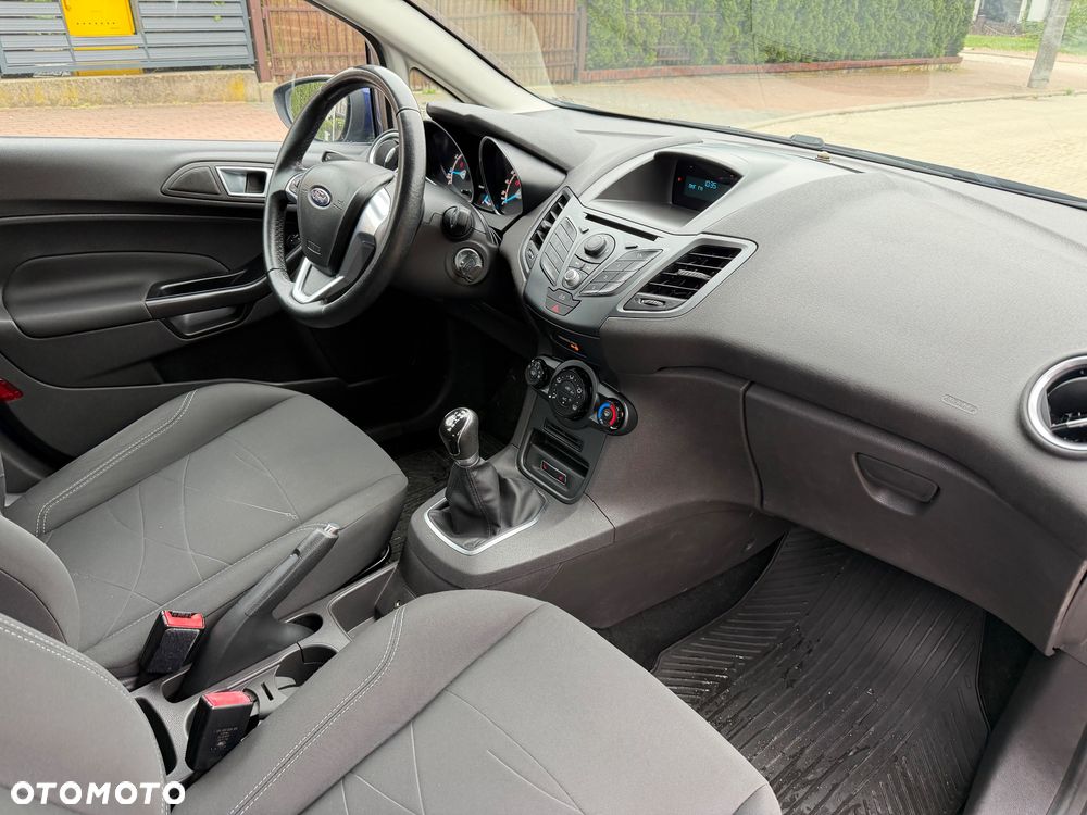 Ford Fiesta 1.25 Champions Edition - 31