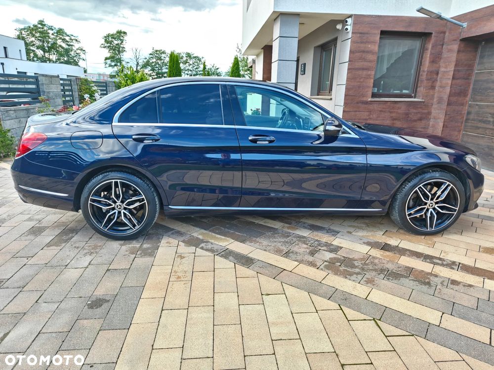 Mercedes-Benz Klasa C 250 (BlueTEC) d 4-Matic 7G-TRONIC - 21