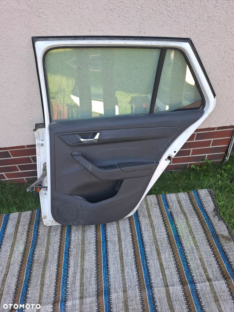 Drzwi prawe tylne Skoda Fabia III - 6