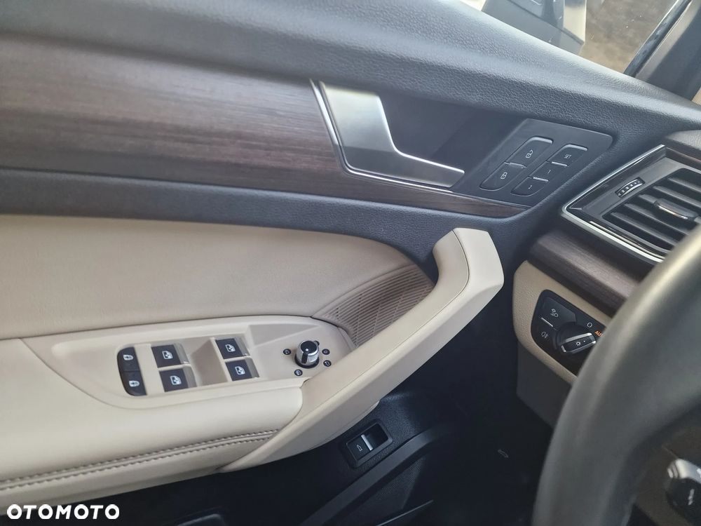 Audi Q5 40 TFSI quattro S tronic advanced - 11