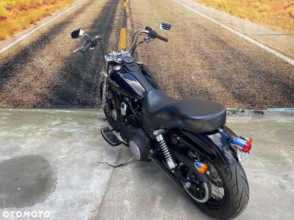 Harley-Davidson Dyna Street Bob - 14