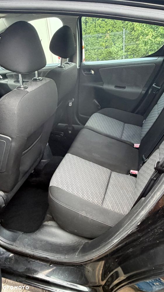 Peugeot 207 1.6 - 8