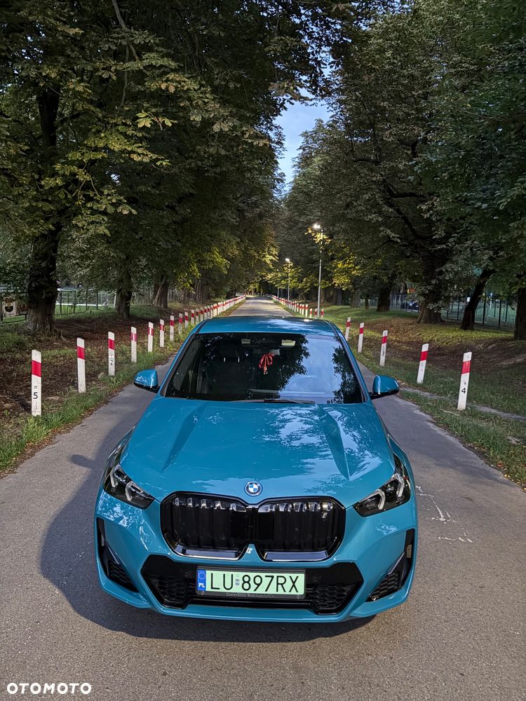 BMW iX1 - 4