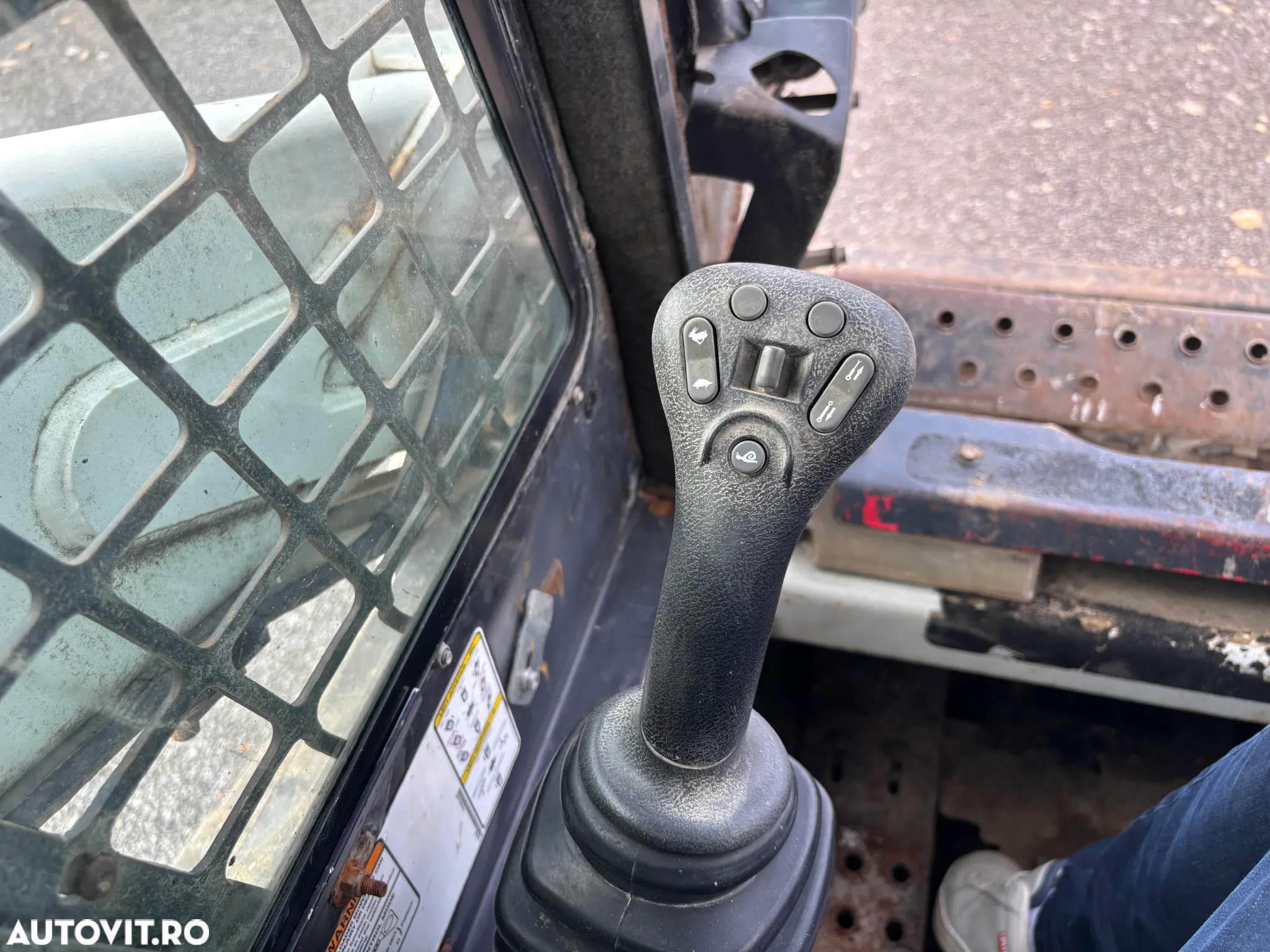 Bobcat T190 - 8
