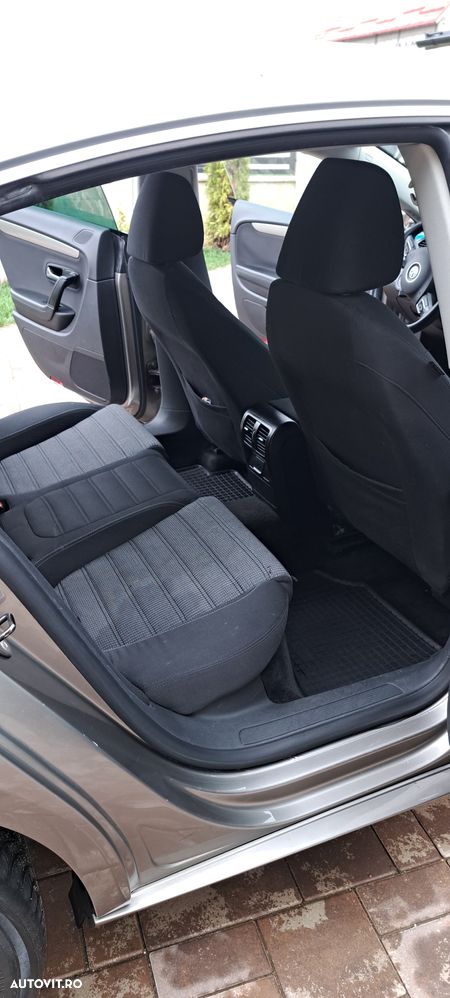 Volkswagen Passat CC 2.0 Blue TDI - 12