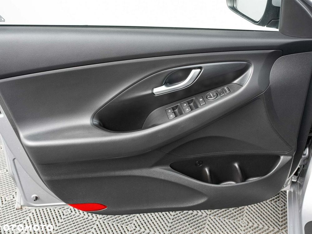 Hyundai i30 1.5 DPI Smart - 11