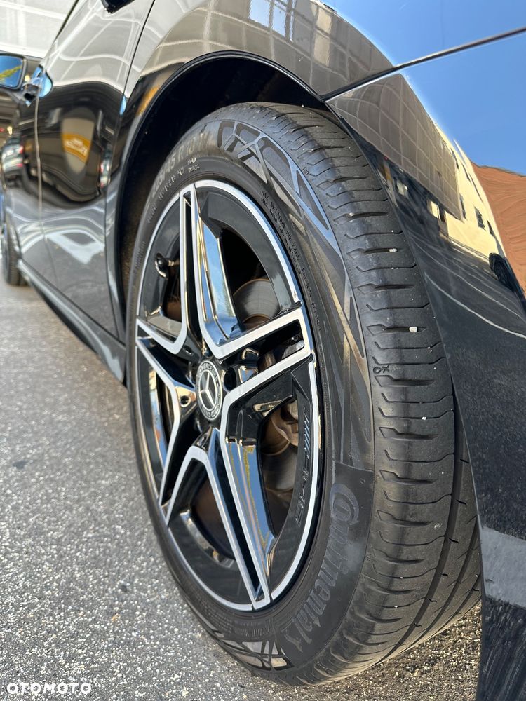 Mercedes-Benz Klasa A 180 7G-DCT Lim AMG Line Advanced Plus - 28