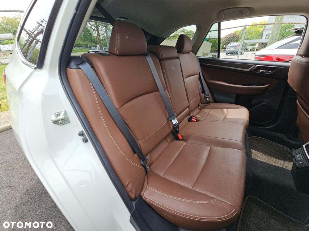 Subaru Outback - 10