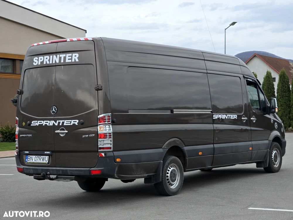 Mercedes-Benz Sprinter - 4
