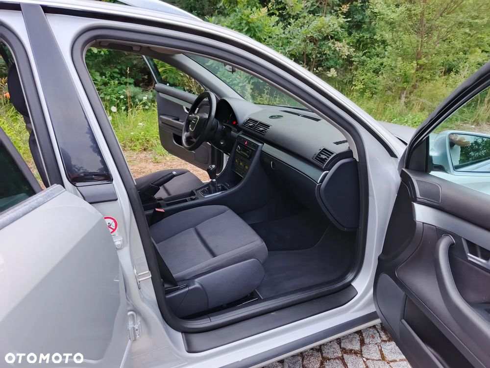 Audi A4 Avant 1.6 - 9