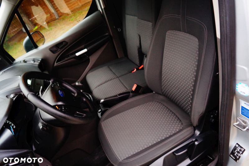 Ford Transit Connect - 21