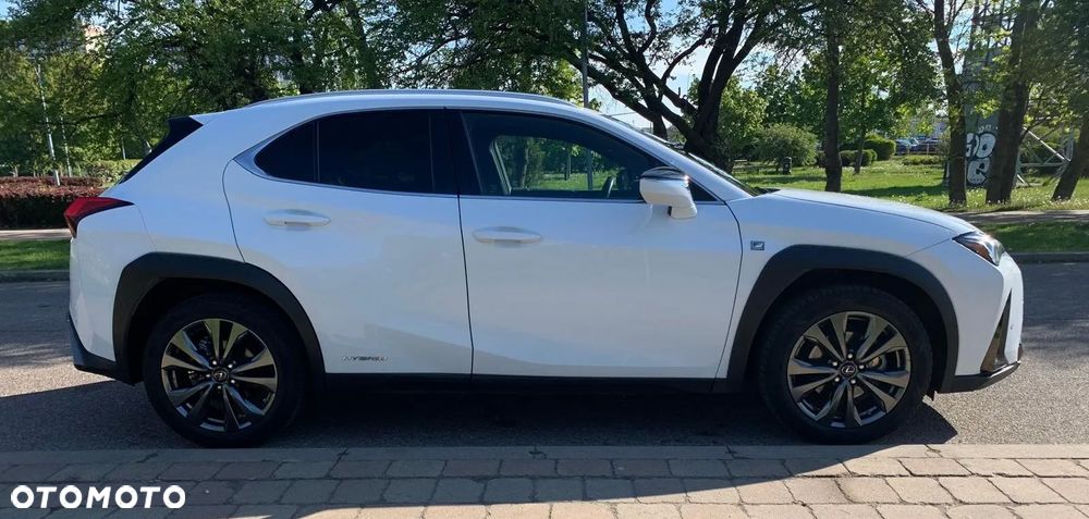 Lexus UX 250h F Sport AWD - 5
