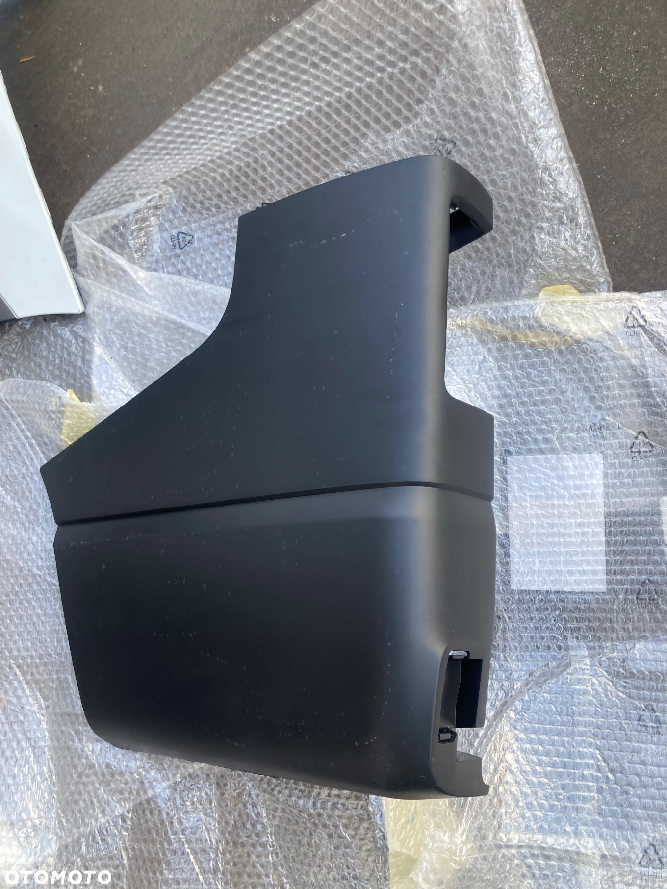 Renault Trafic III 3 lift IV 4 Nowy oryginalny NAROŻNIK LEWY TYLNY TYLNI TYŁ NAKŁADKA ZDERZAKA TYLNEGO NA ZDERZAK TYLNY BOK - 2