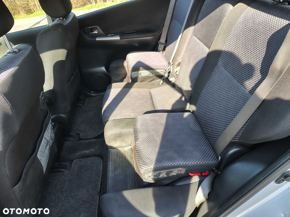 Toyota Corolla Verso - 7