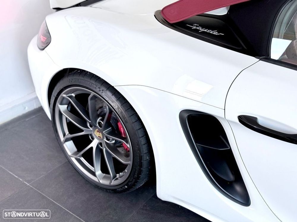 Porsche 718 Spyder Standard - 11