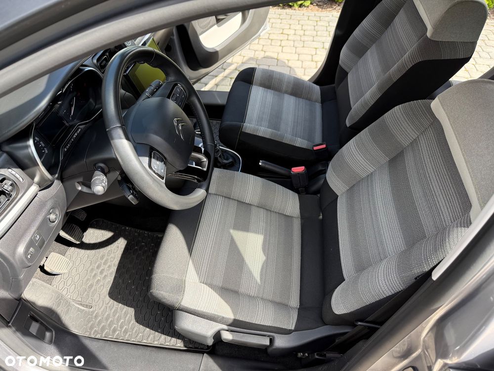Citroën C3 1.2 PureTech Shine - 15