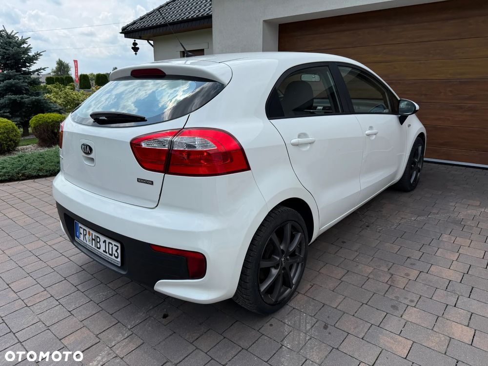 Kia Rio - 5