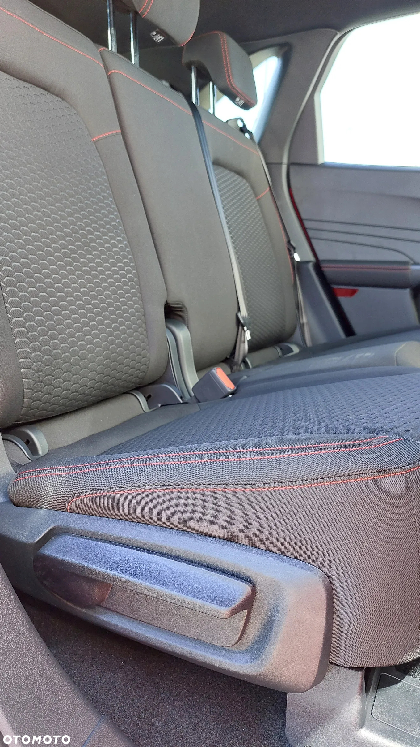 Ford Kuga 1.5 EcoBoost FWD ST-Line - 26