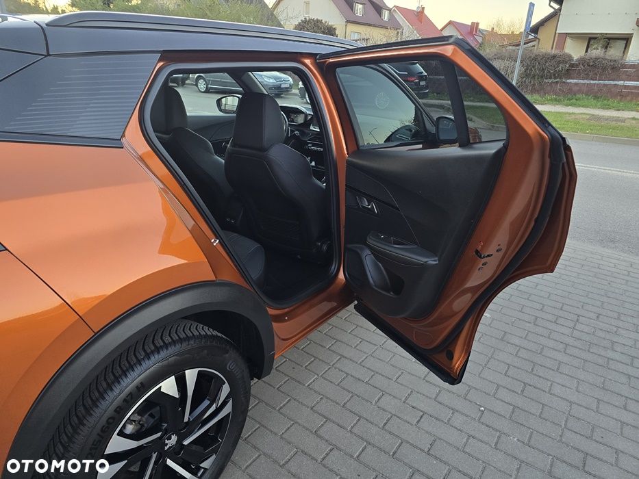 Peugeot 2008 PureTech 130 EAT8 GT - 36