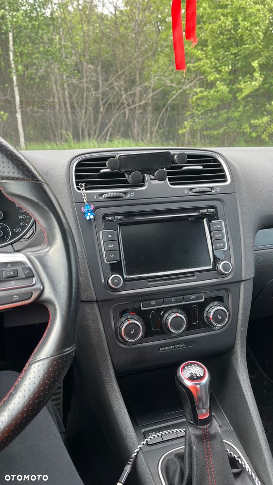 Volkswagen Golf - 14