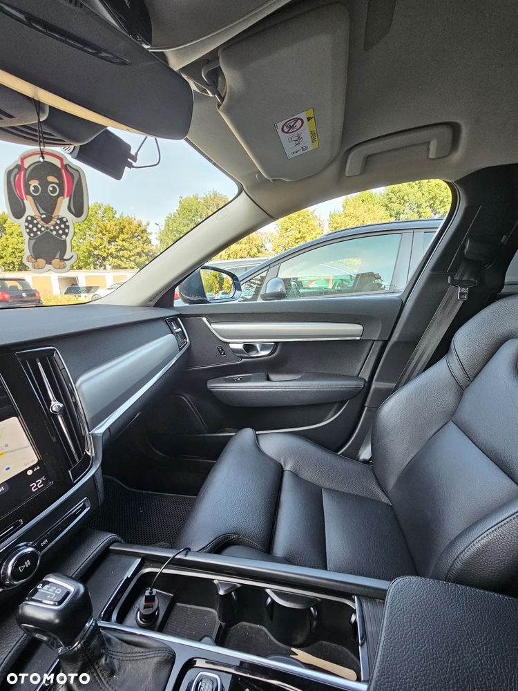 Volvo V90 D4 Momentum - 14