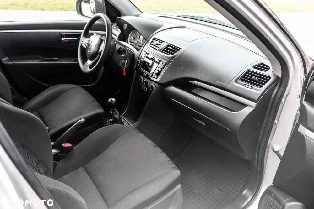 Suzuki Swift 1.2 Premium - 26