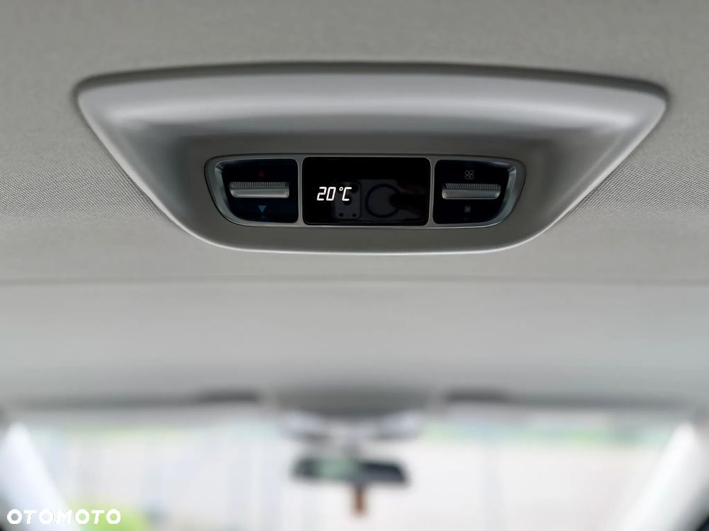 Mercedes-Benz Klasa V 300 d 4-Matic Avantgarde 9G-Tronic (d³ugi) - 18