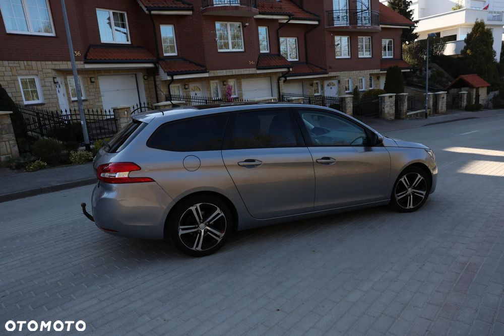 Peugeot 308 1.6 BlueHDi Allure S&S - 9