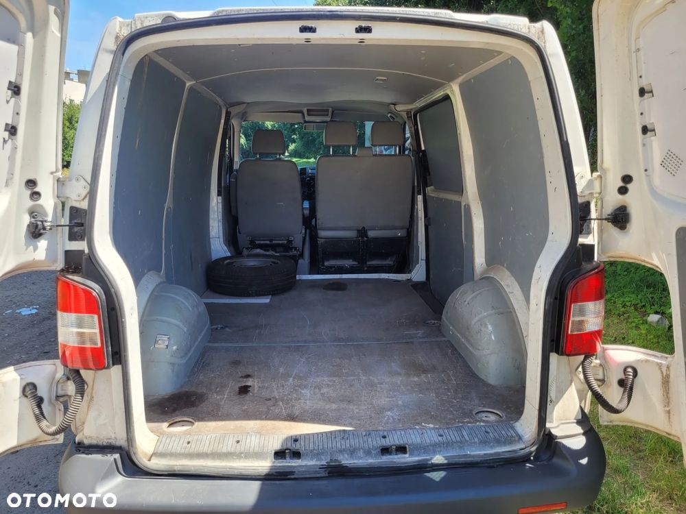 Volkswagen T5 - 18