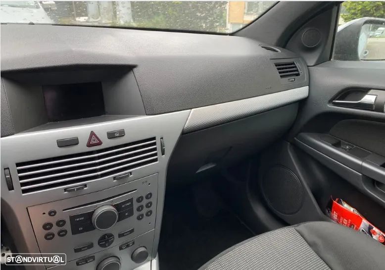 Opel Astra GTC 1.4 - 14