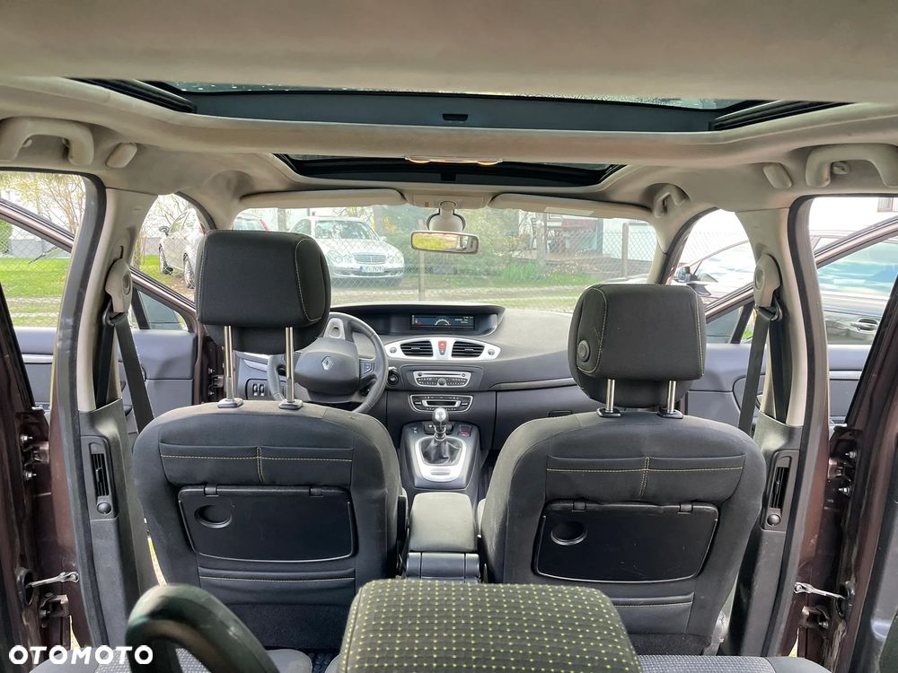 Renault Scenic 1.5 dCi Authentique - 11