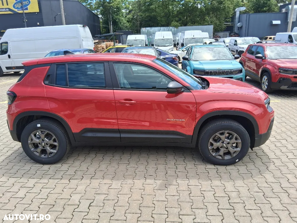Jeep Avenger 1.2 AT6 Turbo MHEV Longitude - 4