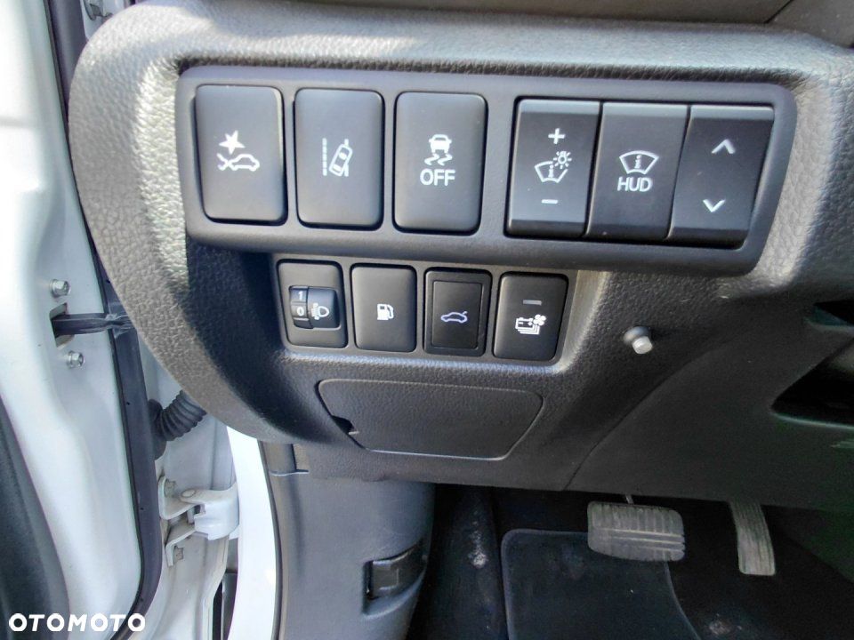 Mitsubishi Eclipse Cross - 17