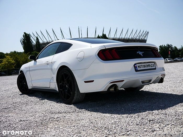 Ford Mustang 3.7 V6 Premium - 7