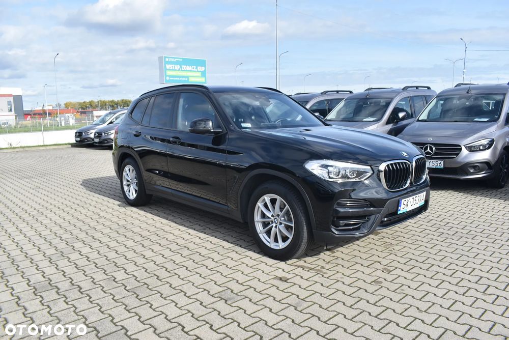 BMW X3 xDrive20i GPF Advantage - 4