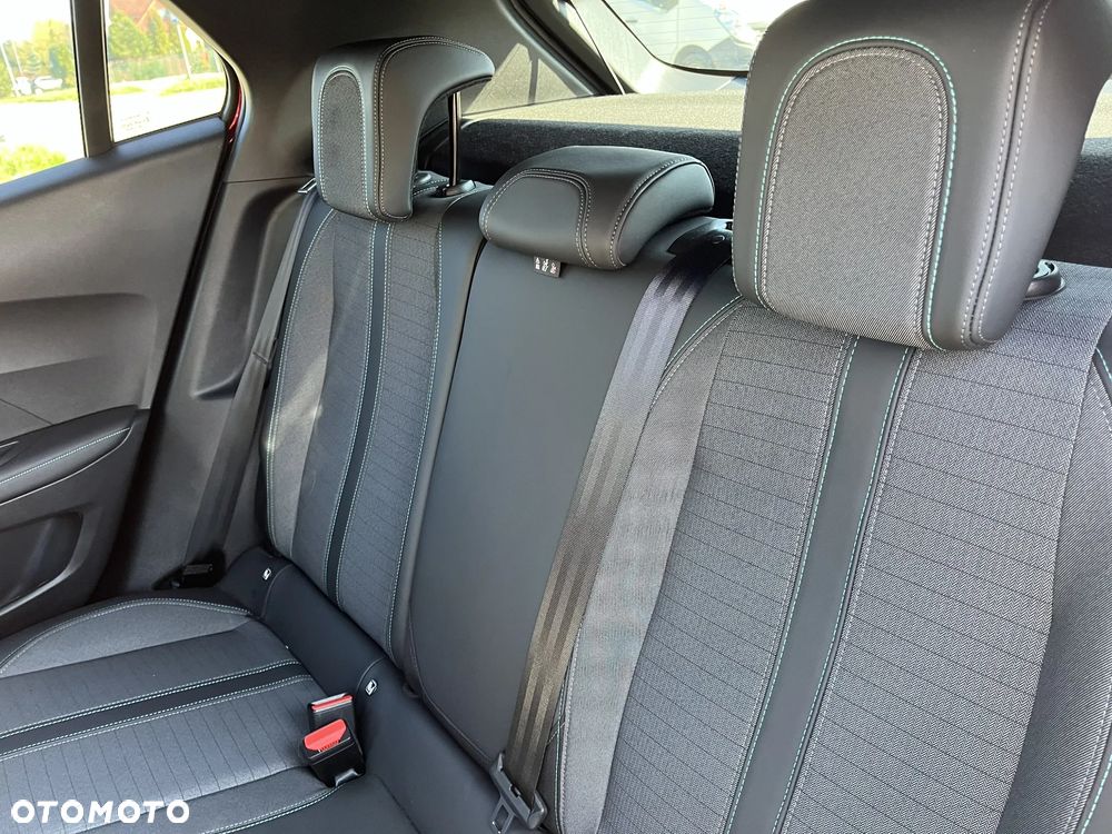 Peugeot 2008 1.2 PureTech Allure Pack S&S - 13