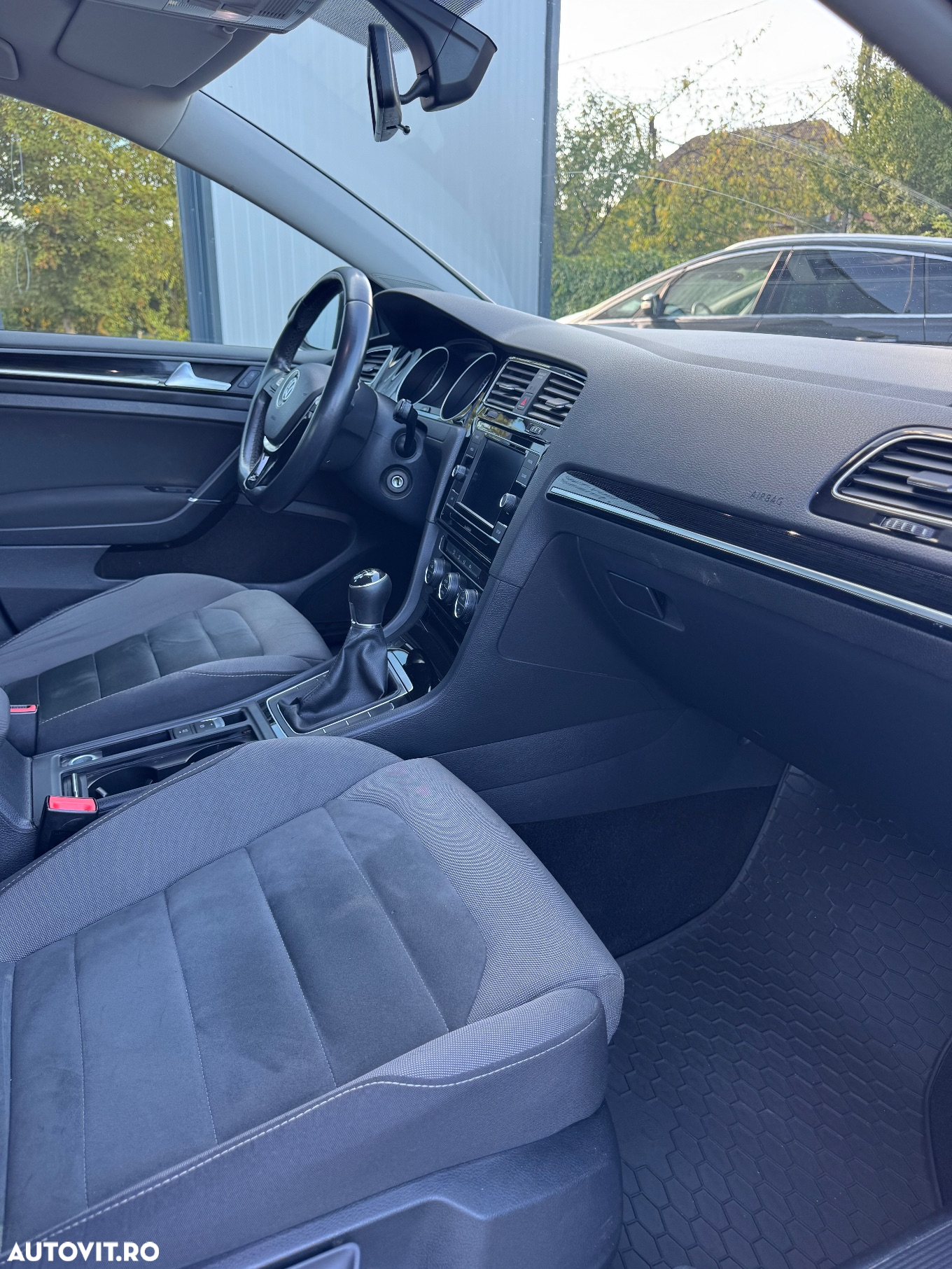Volkswagen Golf 2.0 TDI Comfortline - 3