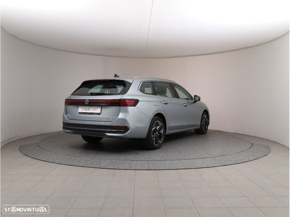 VW Passat Variant 1.5 TSI eHybrid Business DSG - 6