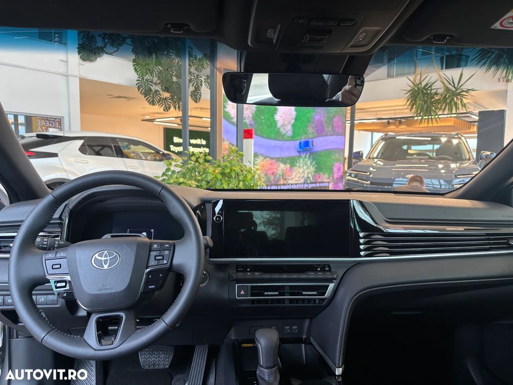 Toyota Camry 2.5 HEV Comfort - 5