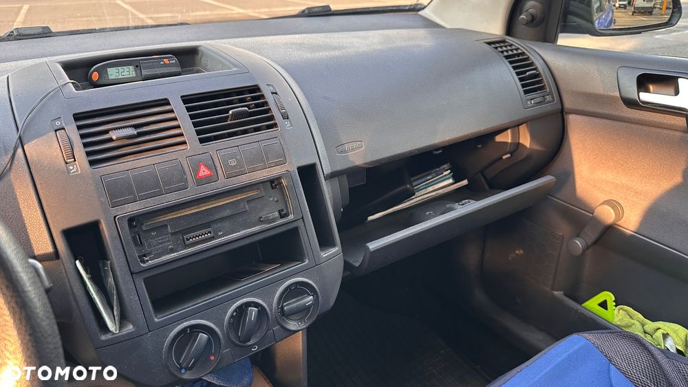 Volkswagen Polo 1.2 Comfortline - 12