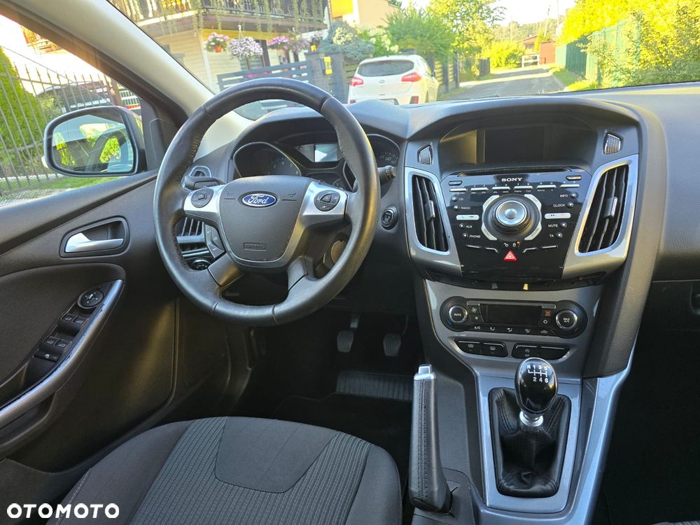 Ford Focus 1.0 EcoBoost Titanium - 24